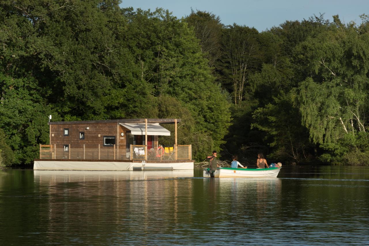 Les Etangs De Taysse Hotel Espagnac Buitenkant foto